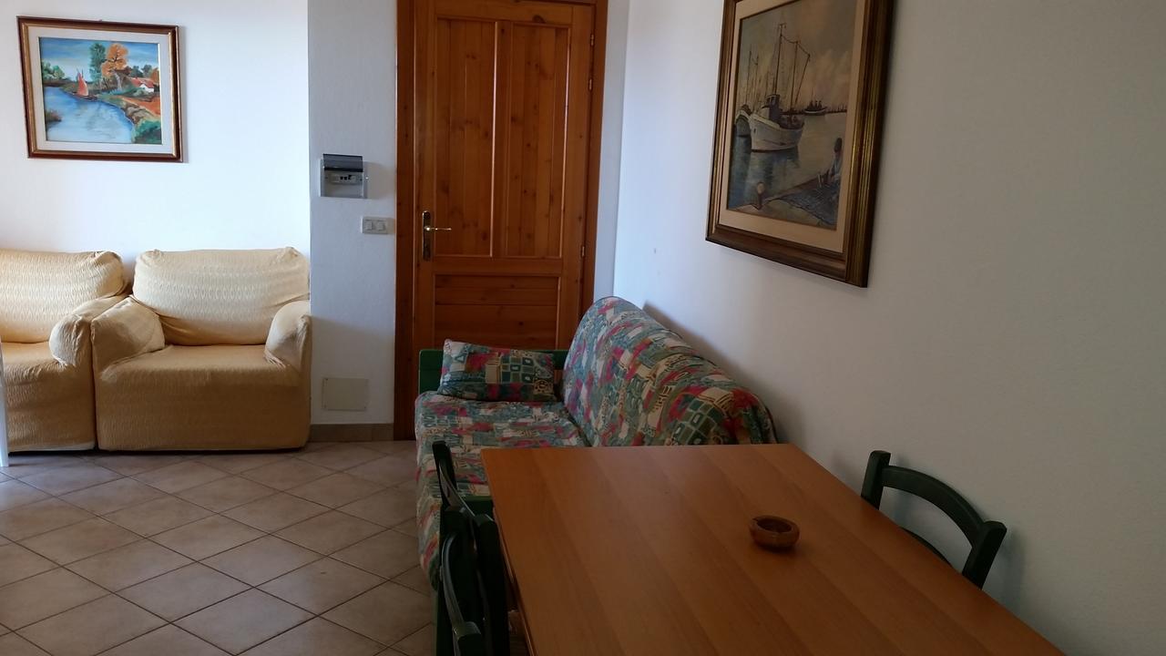 Verande Tanca Torre Isola Rossa  Exterior foto